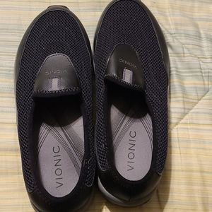 Vionic black sz 10 shoes